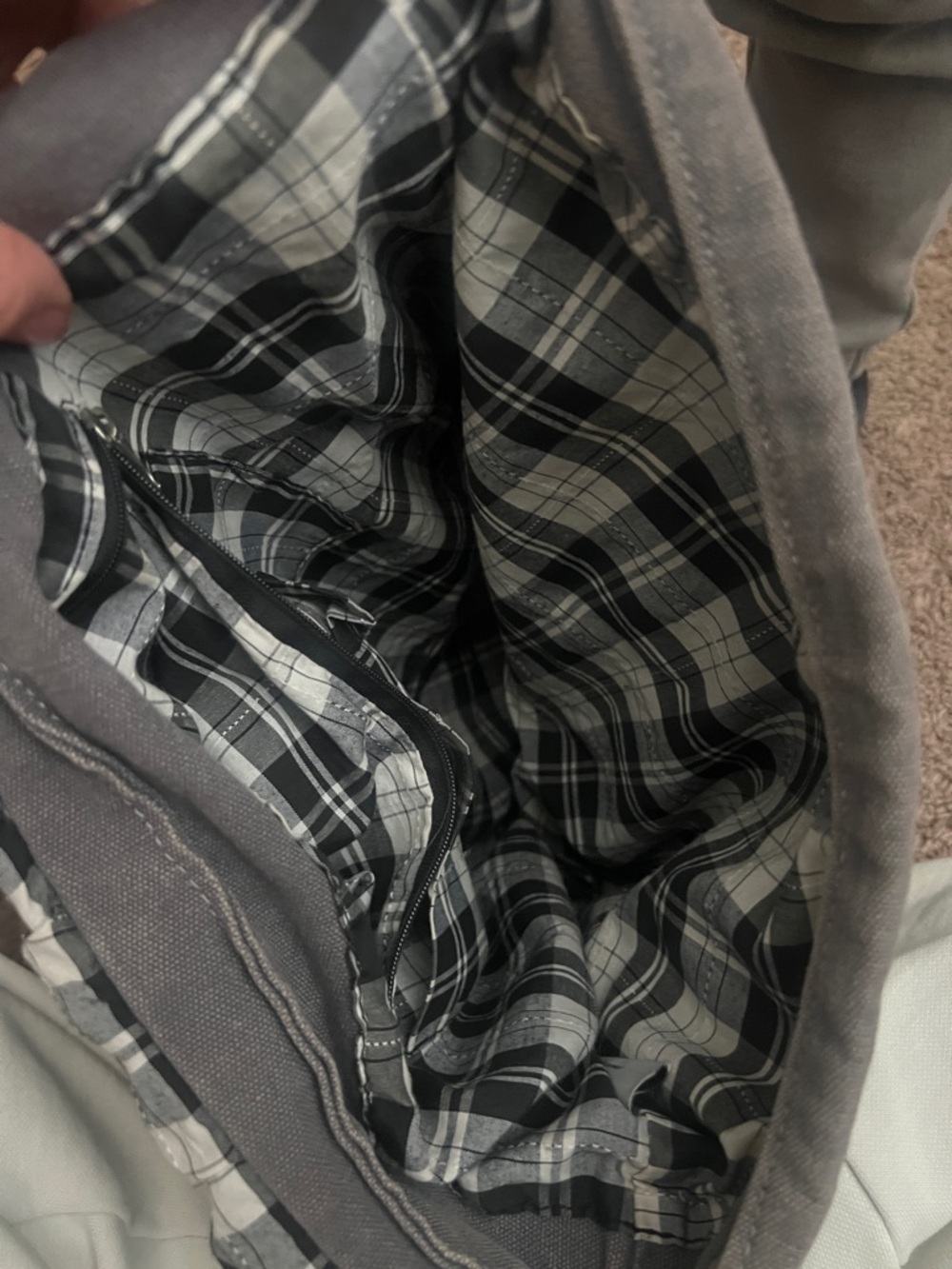 Gray Canvas Messenger Bag with Jack Skellington Graphic - Unbranded - Picture 3 of 5